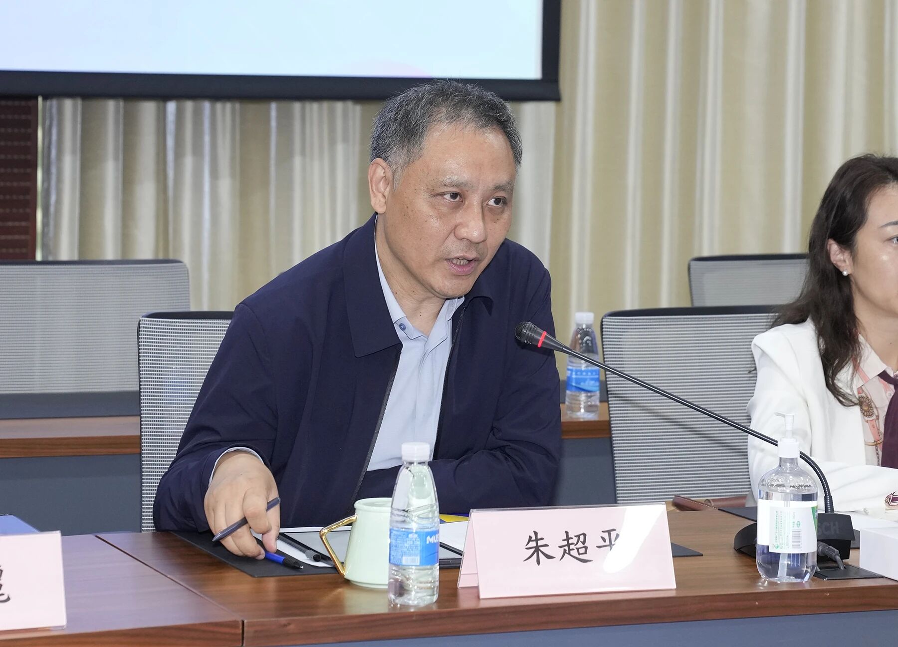 南京市科技局副局长朱超平一行访问澳门科技大学