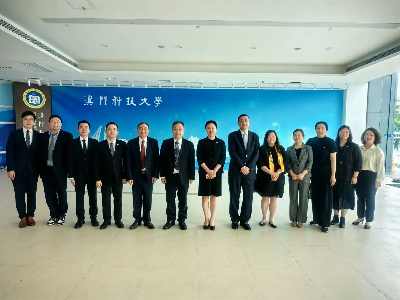 全国政协委员、澳门科技大学校董会副主席兼秘书长陈季敏会见南京工业大学访问团一行