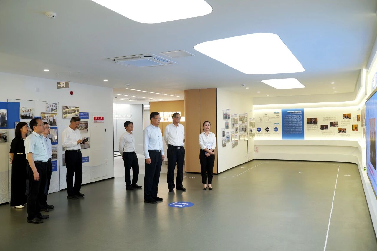 中央统战部副部长林锐一行调研南京澳科大科技研究院