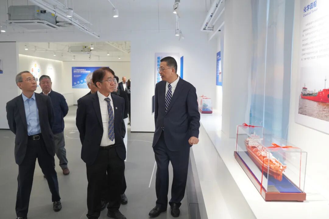 澳门科技大学科技创新、平台建设座谈会暨南京澳科大科技研究院工作汇报会举行