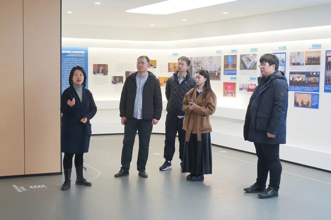 中科无锡人工智能技术创新中心研究员、技术负责人赵蓬辉一行来访