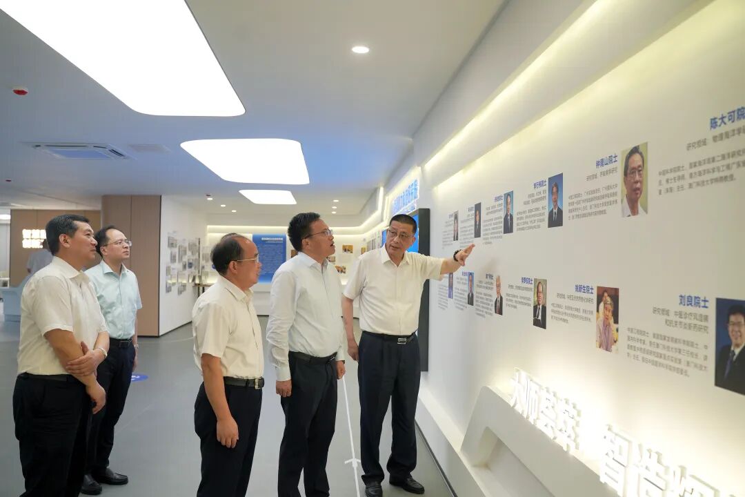 江苏省常委、省统战部部长胡广杰调研南京澳科大研究院