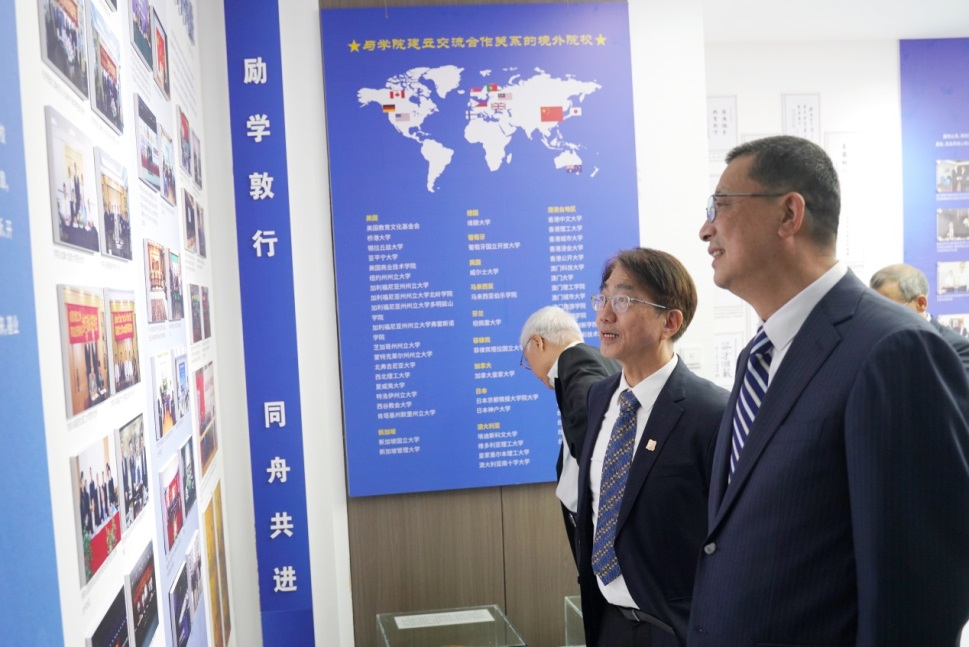 澳门科技大学科技创新、平台建设座谈会暨南京澳科大科技研究院工作汇报会举行