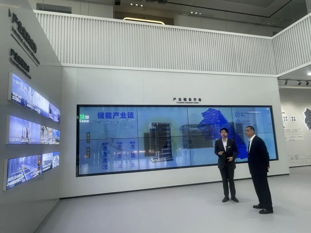 院领导一行赴盐城西伏河绿色低碳科创园考察交流