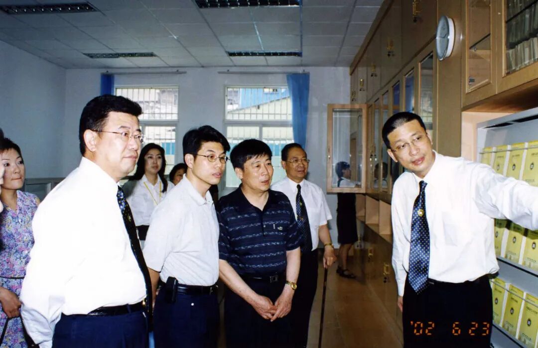 人去音容在 长风万里存——学院全体职工深切缅怀澳科大创校校长周礼杲教授