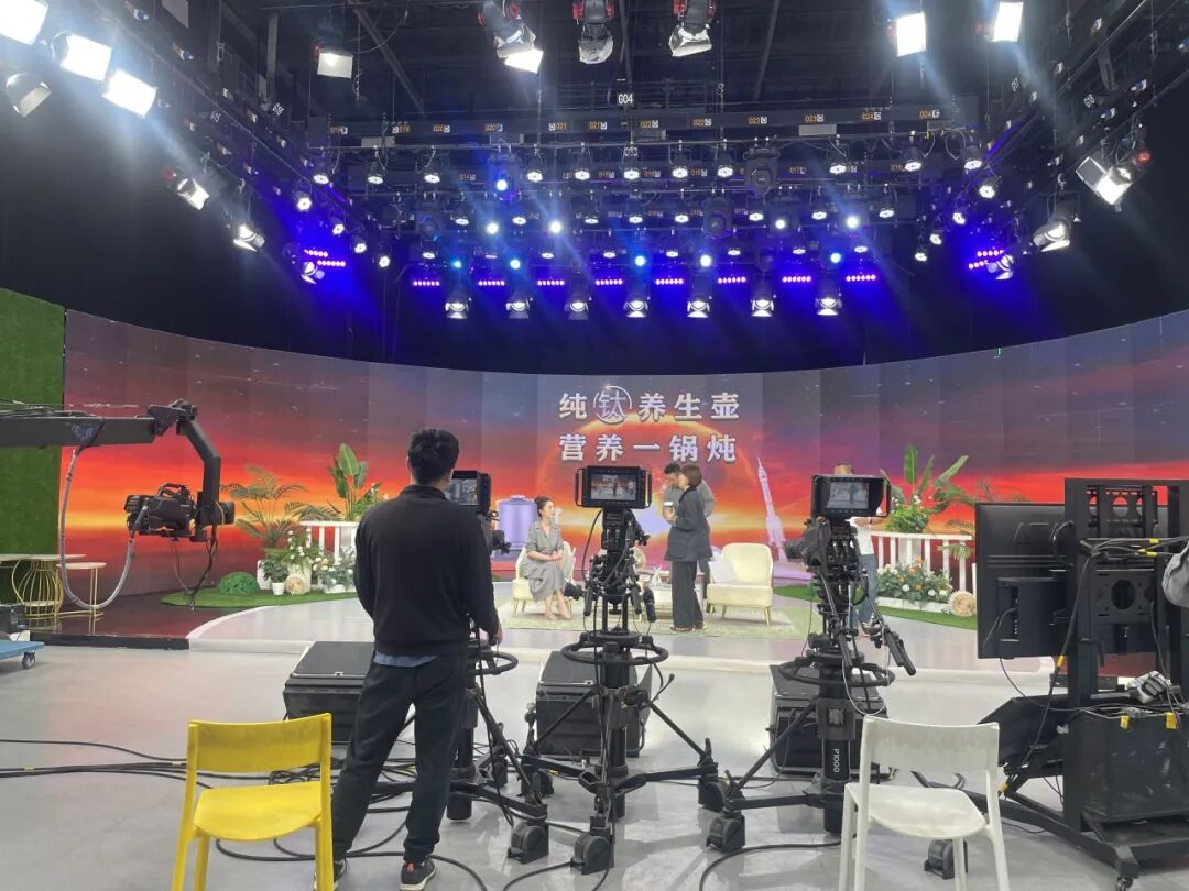 院领导一行赴家有购物集团有限公司考察交流