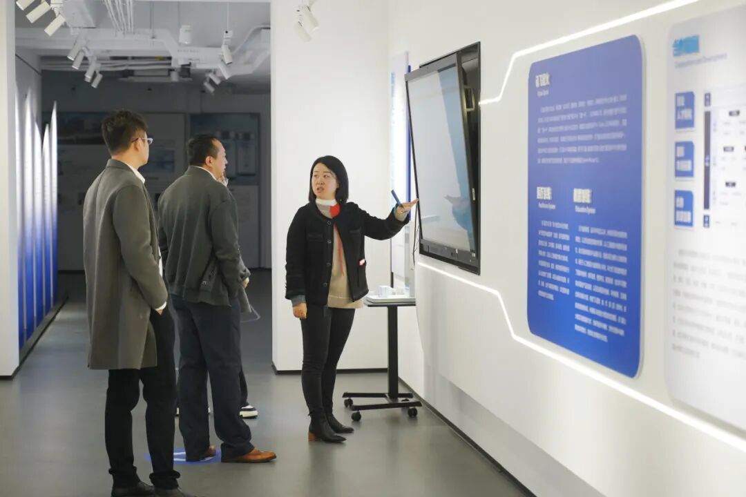 南京品淳科技有限公司滑翰董事长一行来访