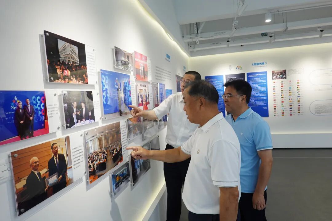 宁波市政府李关定副市长一行来我院调研