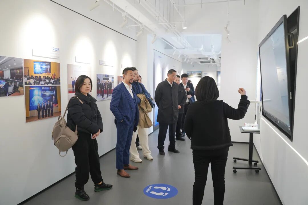 胡润百富CEO、集团出版人吕能幸一行来访