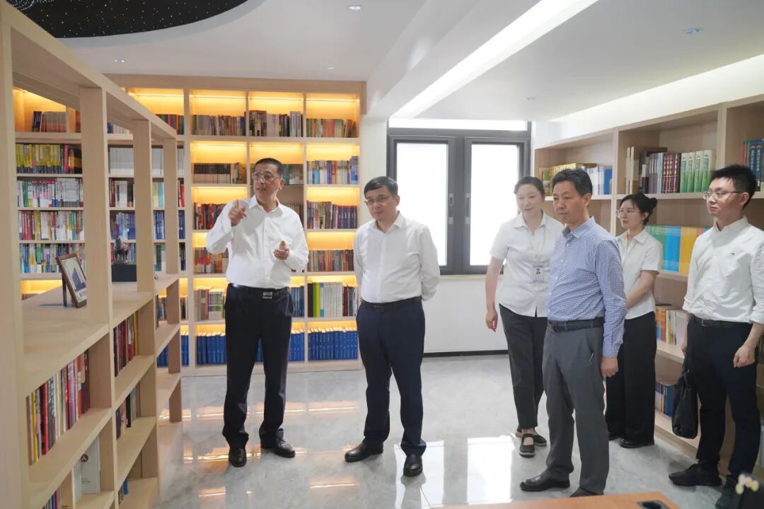 南京市委常委、市委统战部部长吴勇强调研南京澳科大科技研究院