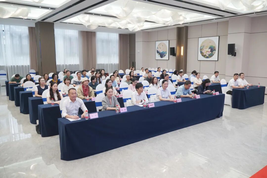 2025“月明南京·交相徽映”中秋文化交流活动在我院举行