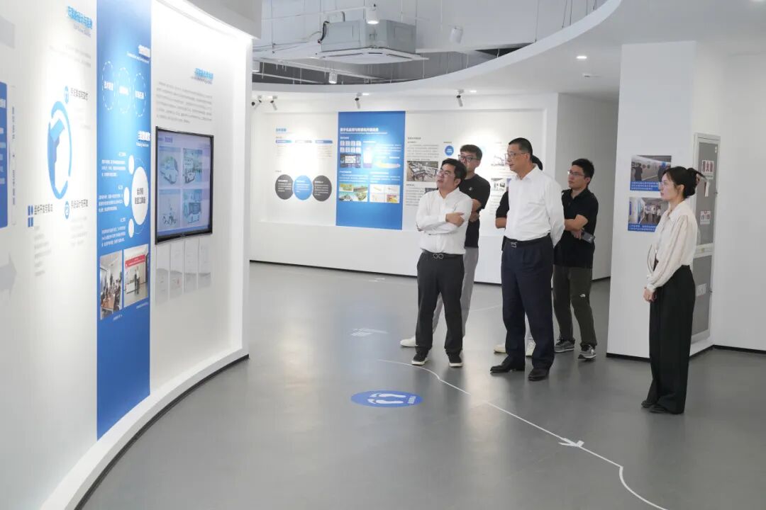 浙江吉云教育科技集团董事长曾步辉一行来访