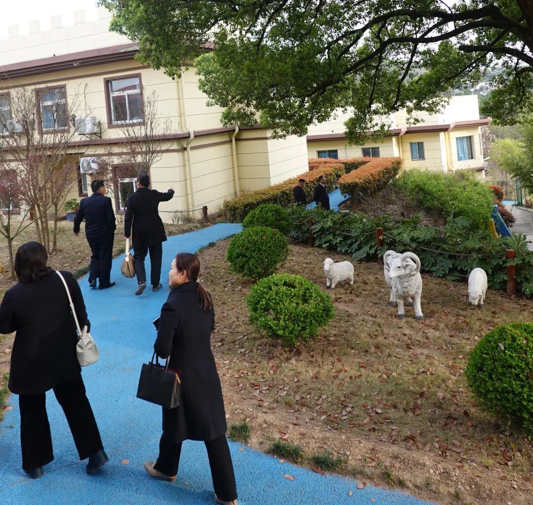 院领导一行考察中国社会艺术协会美育强国教育基地