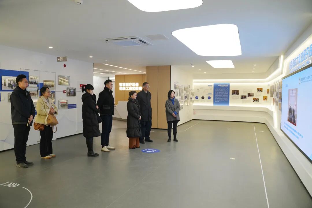 国际奥艺委员会执行主席秦雯女士一行来访我院