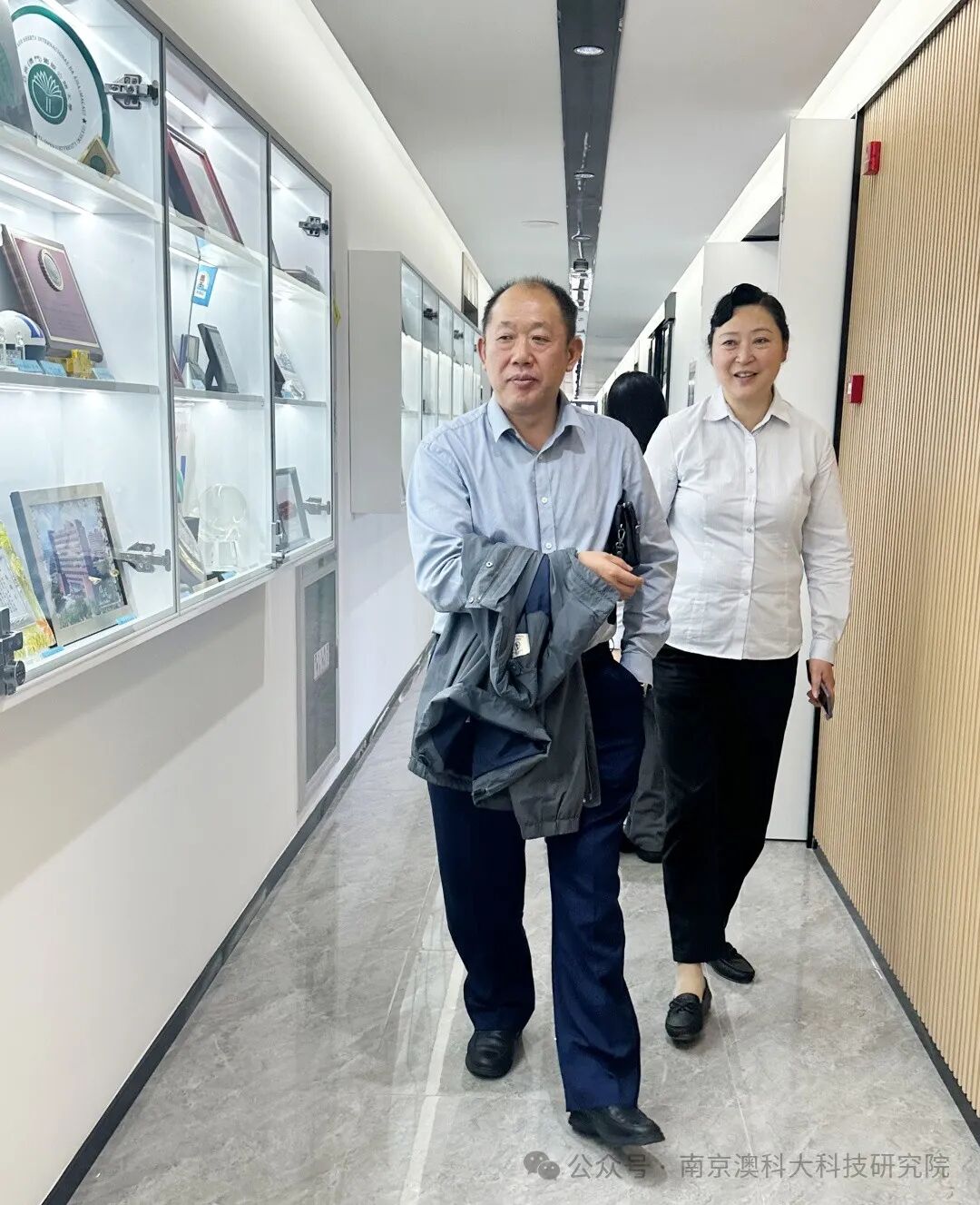 国家税务总局税务干部学院副院长王锦峰来院交流