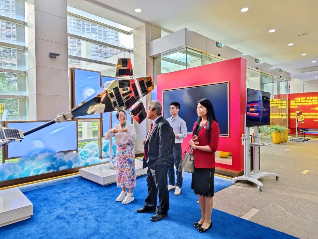 國際頂尖期刊主編受邀到訪澳科大交流