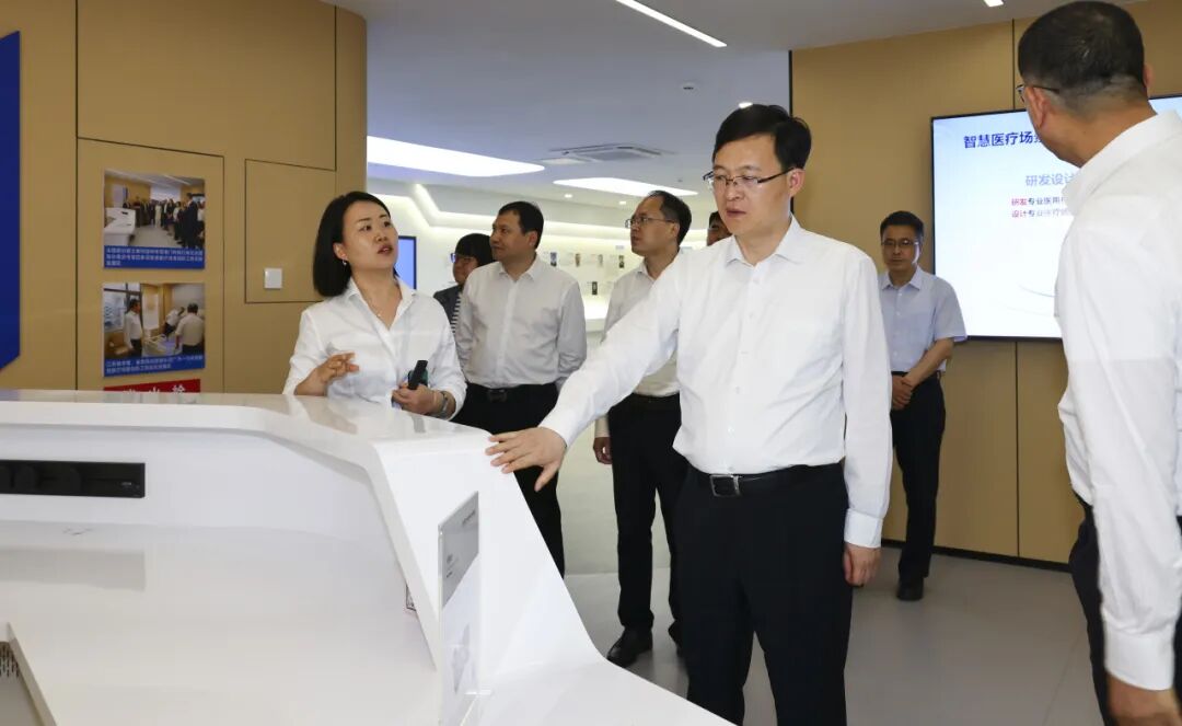 陈之常市长调研南京澳科大科技研究院