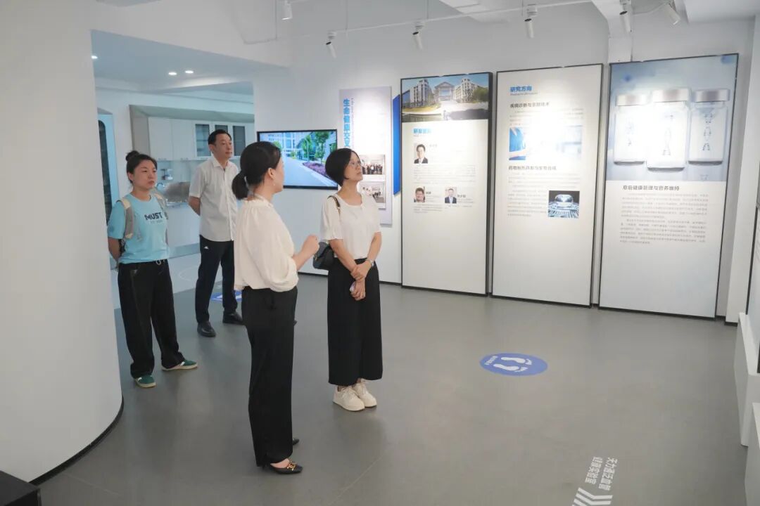 澳门科技大学招生处副行政主任梁惠胜一行来访