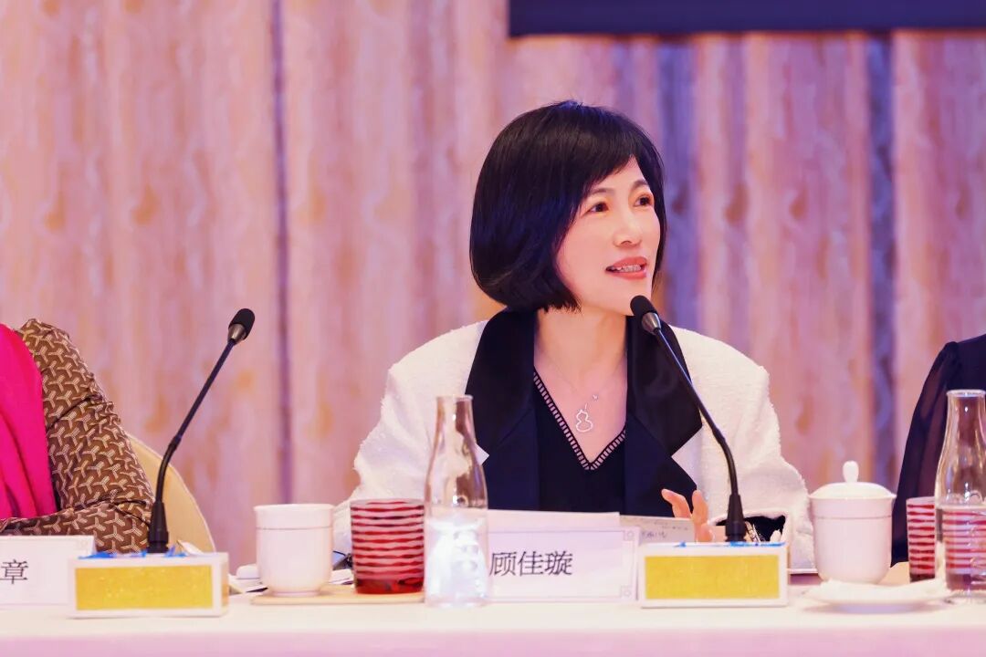 甬澳联动 她创未来——甬澳两地女企业家座谈交流会在澳门永利皇宫会议厅举行